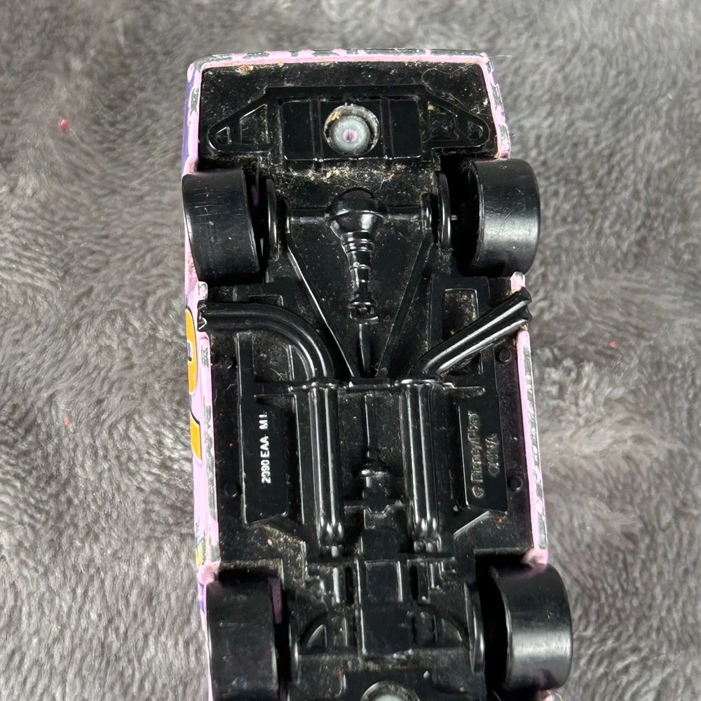 Disney Pixar Cars Crusty Rotor 76 Vinyl Toupee Diecast Toy Car Lilac Purple